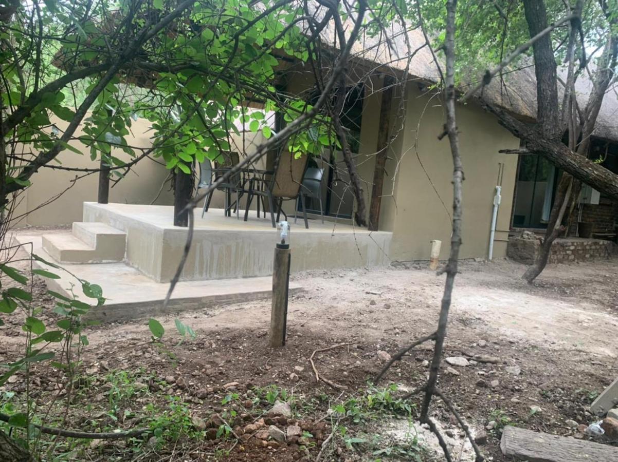 Athule Inn Marloth - Units Marloth Park Ngoại thất bức ảnh
